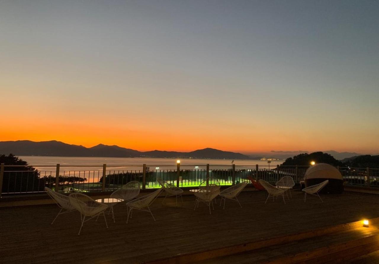 Namhae Sports Park Hotel ภายนอก รูปภาพ