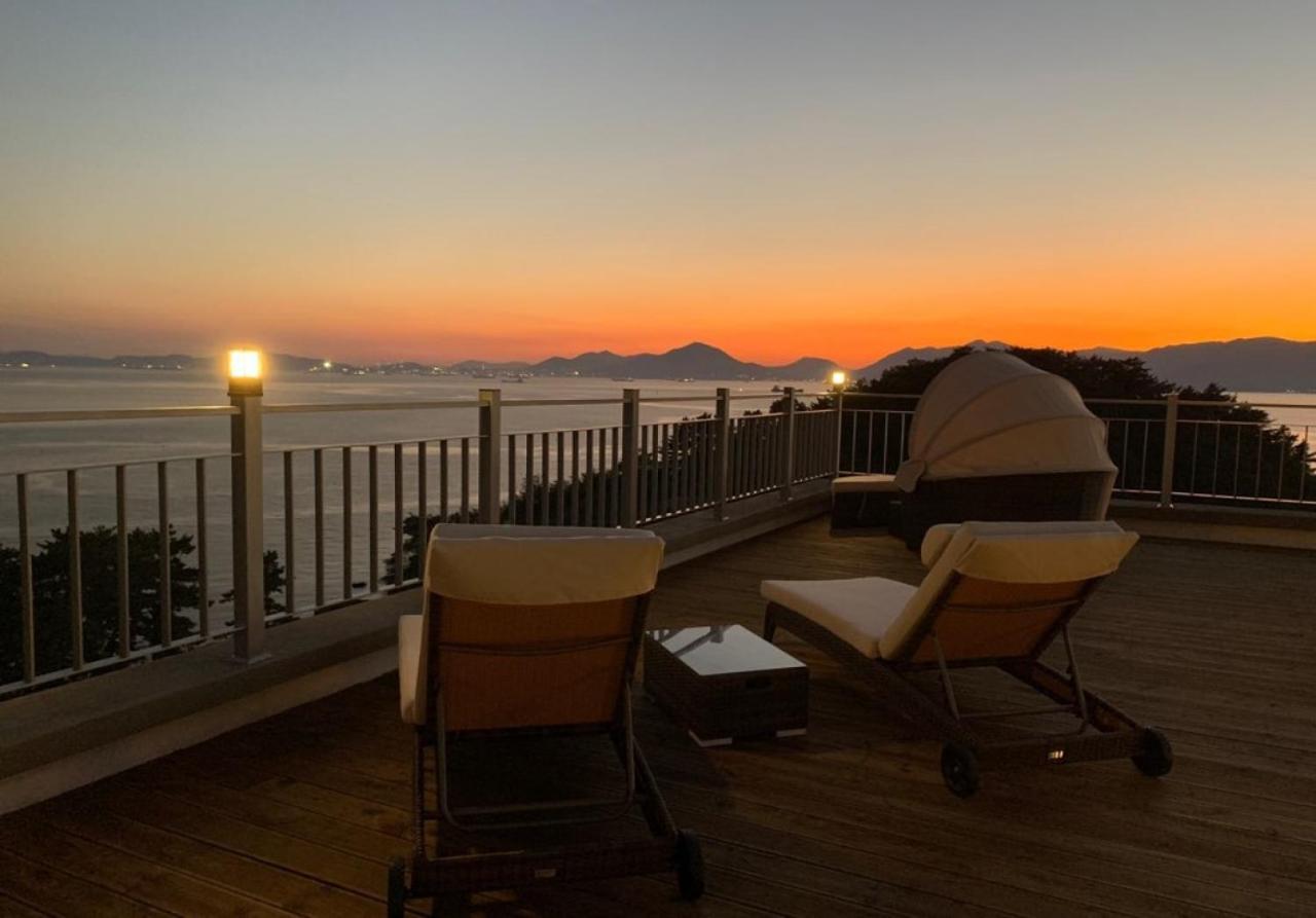 Namhae Sports Park Hotel ภายนอก รูปภาพ