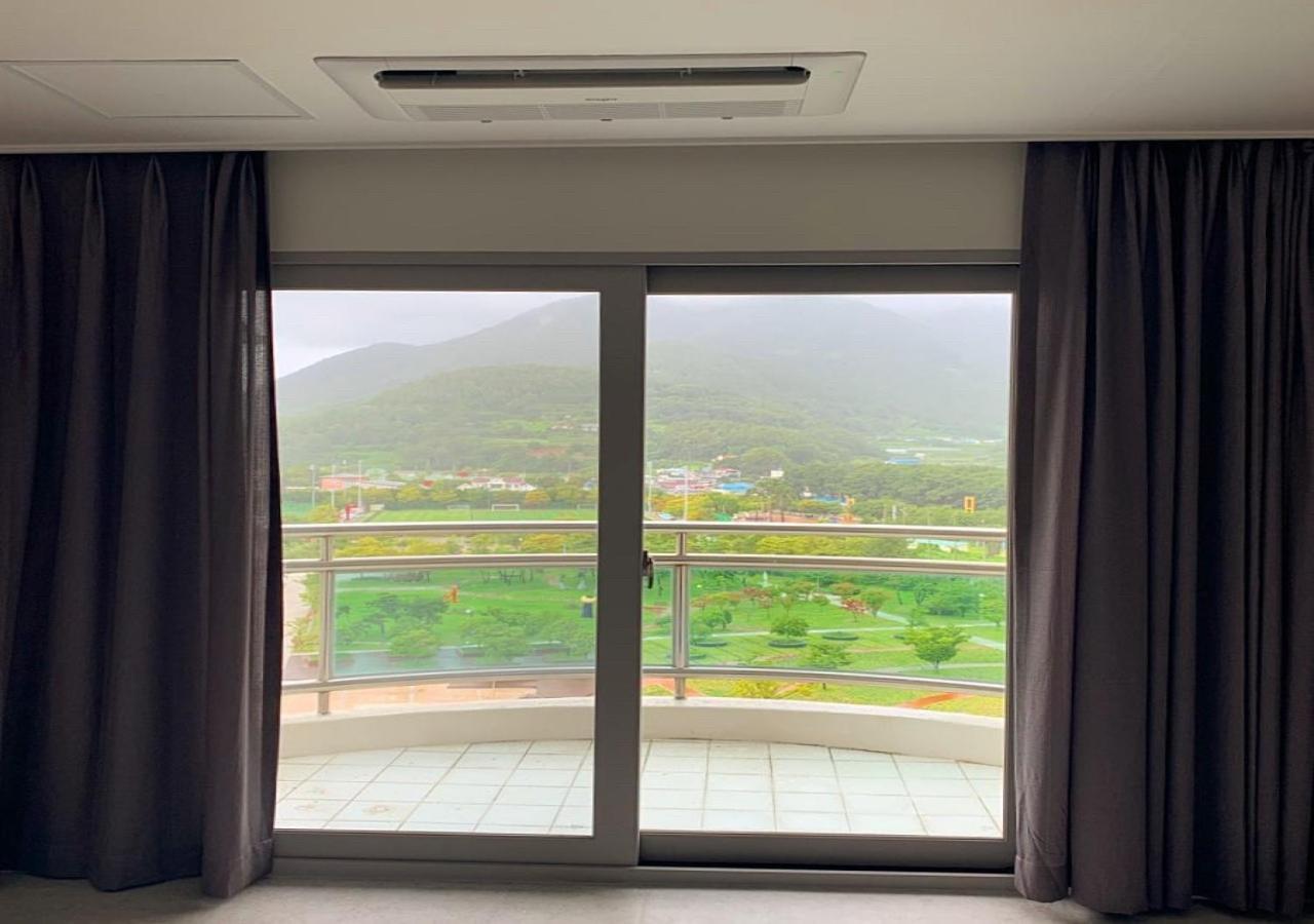 Namhae Sports Park Hotel ภายนอก รูปภาพ